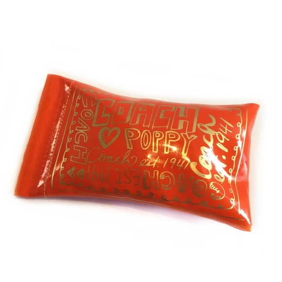 COACH Poppy Sunglasses (S3004) with Poppy Case - Picture 7 of 8